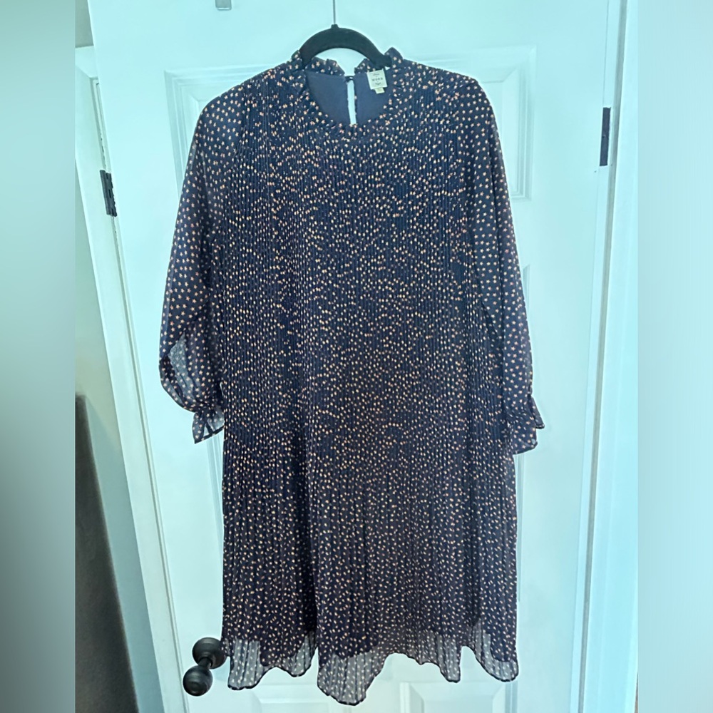 Long sleeve Star Patterned pleated dress